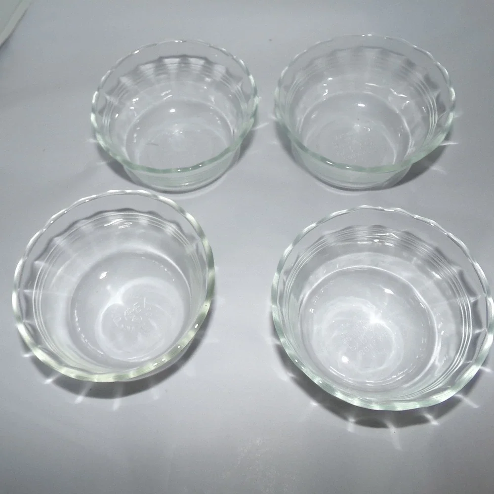 Pyrex 6oz  Set of 8 Glass Custard Cups Ramekins Model 463 Scalloped Rim